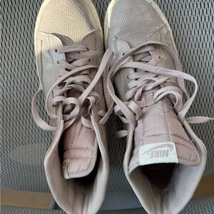 Nike Women's Sneakers - Soft Beige